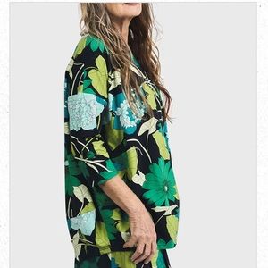 Gorgeous Alembika Floral Top M